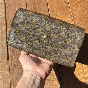 Louis Vuitton Sarah Monogram Wallet